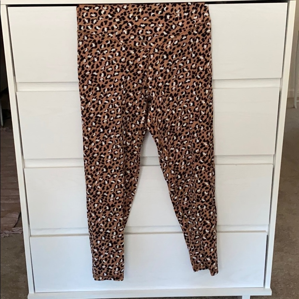 Leopard Aeries Chill.Play.Move leggings